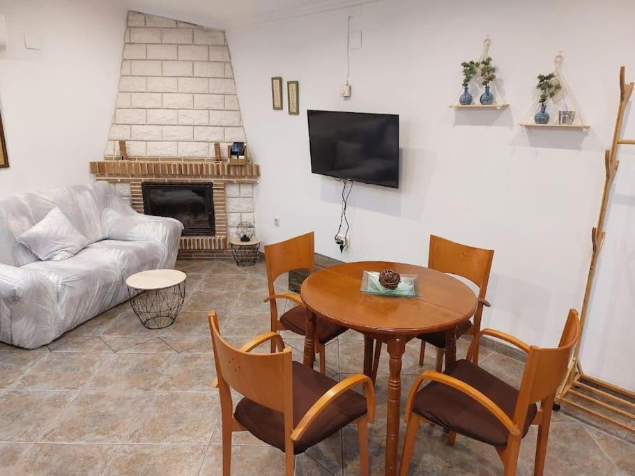 La Buhardilla. Aparcamiento Exterior Privado Apartment Teruel Exterior photo